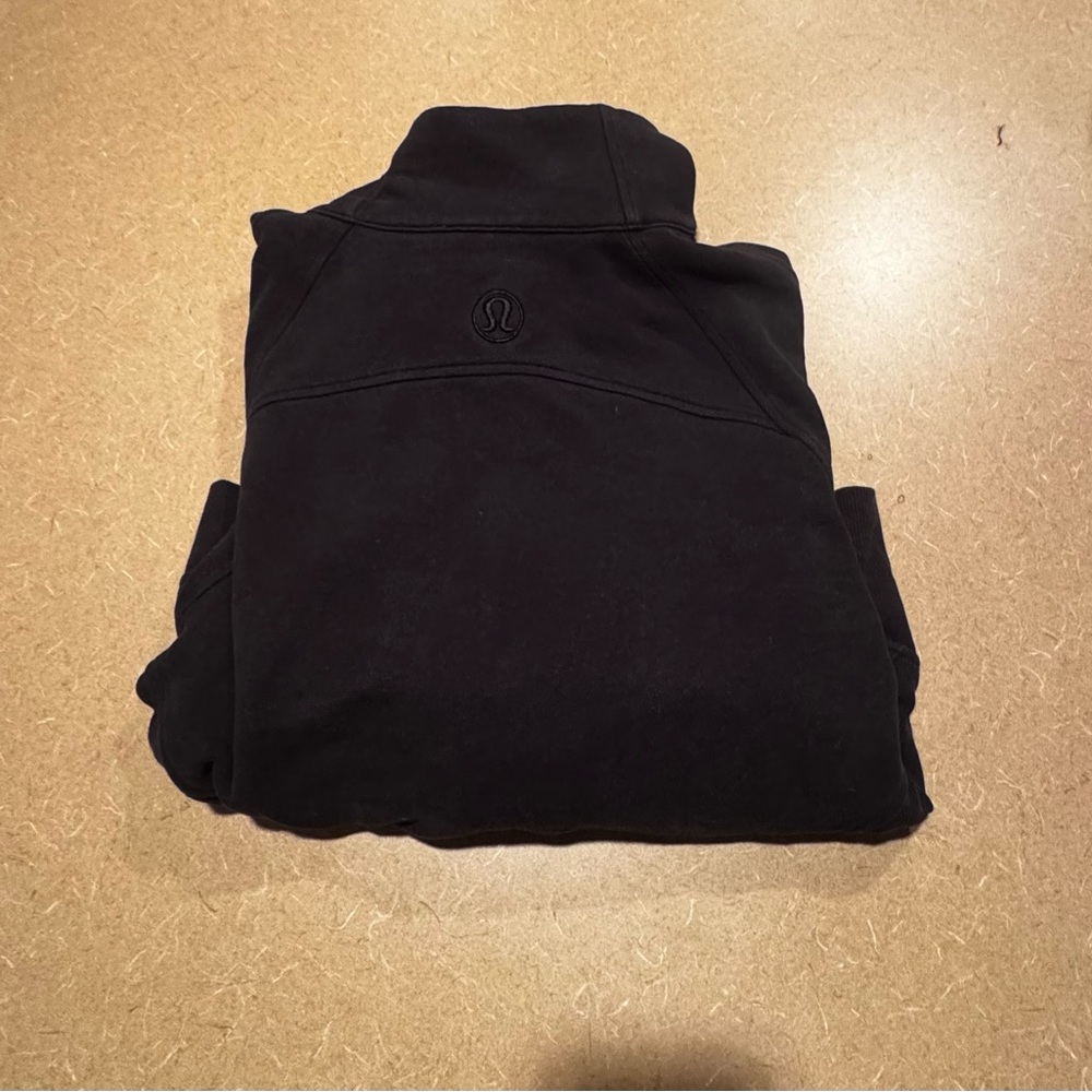 Lululemon oversized cropped scuba